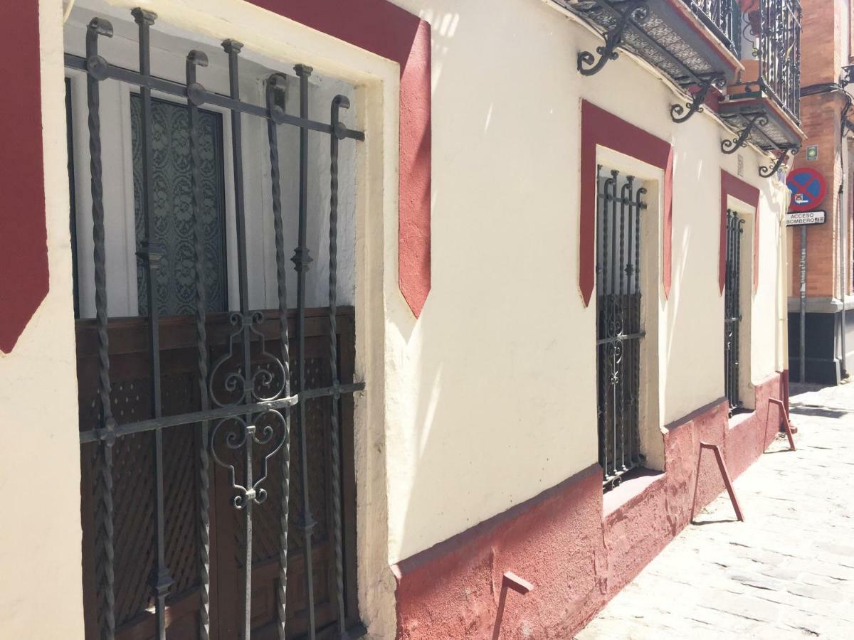 Imperial - Parking Gratis Apartment Seville Exterior photo